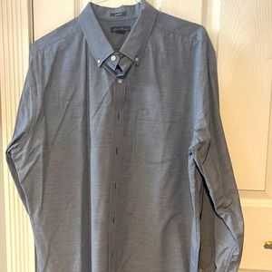 Eddie Bauer blue/gray In color long sleeve casual button down shirt.